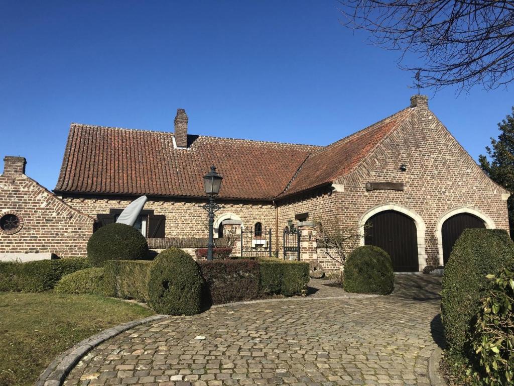 Villa de Poothoeve with Sauna and beautiful garden room 1